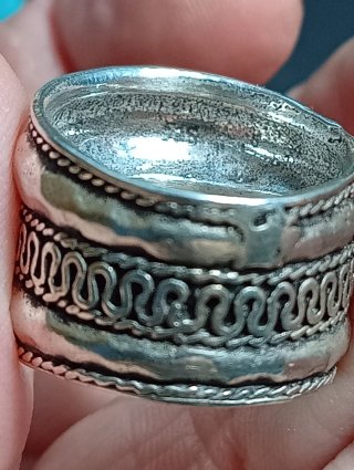 Anillo Plata Ley Diseño Martillado