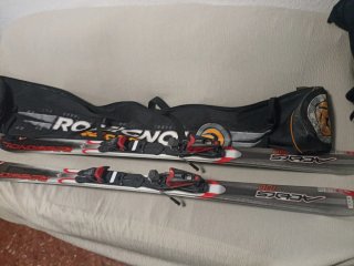 Esquís Rossignol nuevos con fijaciones nuevas