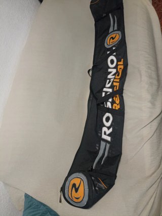 Esquís Rossignol nuevos con fijaciones nuevas