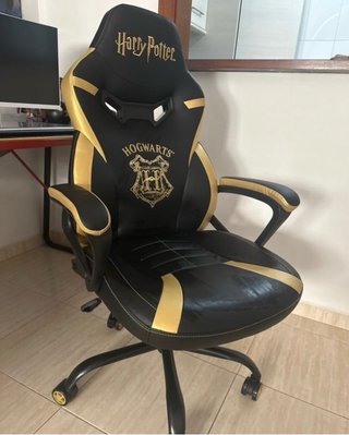 Silla Gaming Harry Potter Hogwarts Negra/Dorada