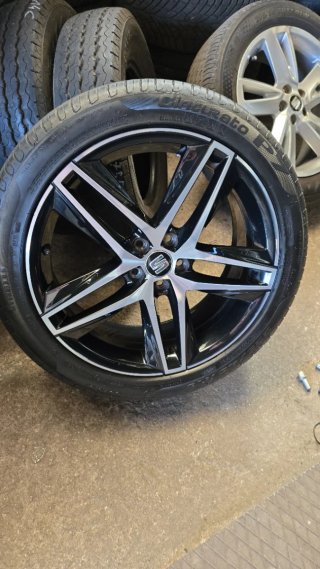 Llantas Seat R18 con goma 225/45/18