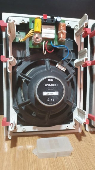 Altavoces B&W 800 Beige y Negro