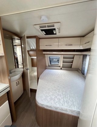 Caravana Hobby 560 CFE Excellent Alta Gama