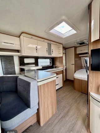 Caravana Hobby 560 CFE Excellent Alta Gama