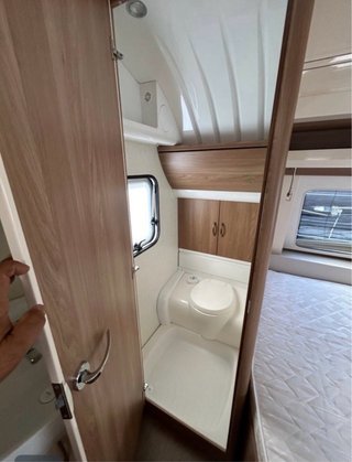 Caravana Hobby 560 CFE Excellent Alta Gama