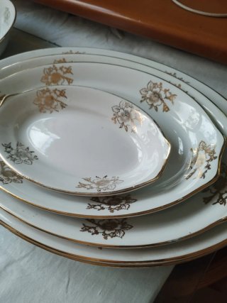 Vajilla porcelana 12 comensales oro