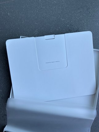 Magic Keyboard iPad Pro 12.9 (3ª y 4ª Gen) Caja