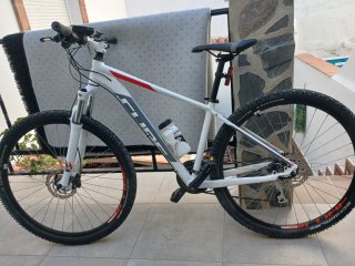 Bicicleta Montaña Blanca .