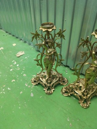 Pareja Candelabros Bronce Figuras Mujer