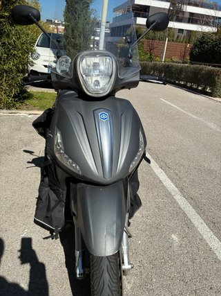 Piaggio Beverly 300 Gris