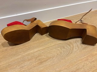 Sandalias rojas plataforma talla 38