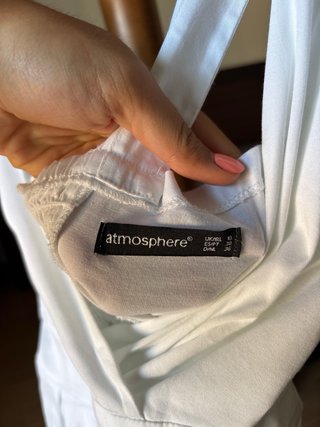 Vestido branco com laço