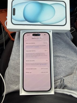 iPhone 15 Celeste