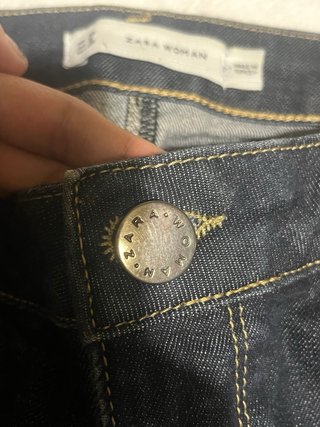 Pantalones vaqueros Zara Woman talla 38