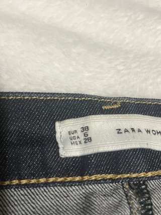 Pantalones vaqueros Zara Woman talla 38