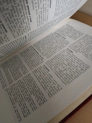 La Santa Biblia, edición de lujo.