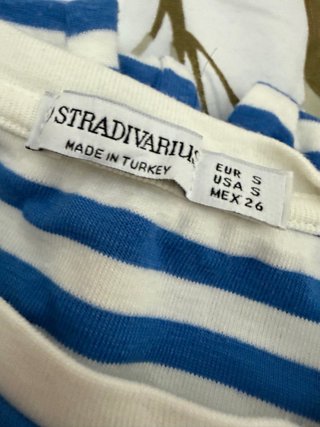 Stradivarius Top Rayas Azul y Blanco