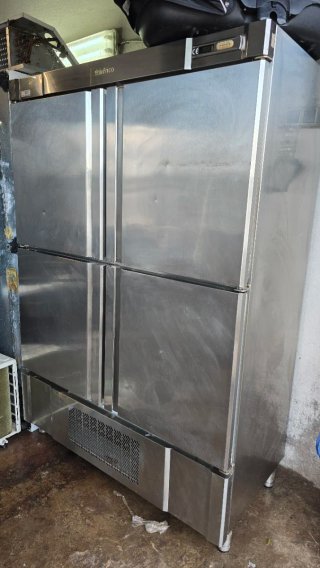 Nevera industrial 4 puertas Infrrico