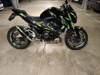 Kawasaki Z800 Negra y Verde