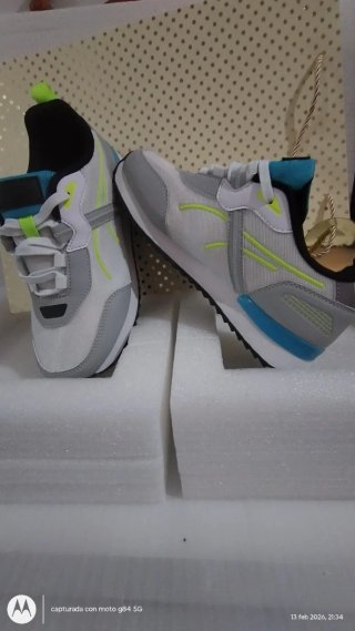 Zapatillas deportivas mujer grises y verdes