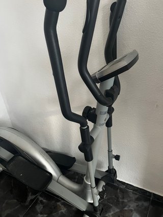 Bicicleta Elíptica Gris y Negra