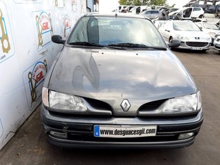 1142386 paragolpes del renault megane i berlina