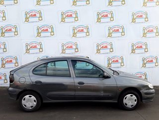 1142386 paragolpes del renault megane i berlina