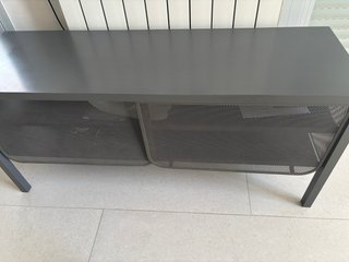 Mueble TV IKEA Negro/Gris Metal