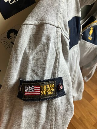 Felpa US Polo Assn grigia con banda blu