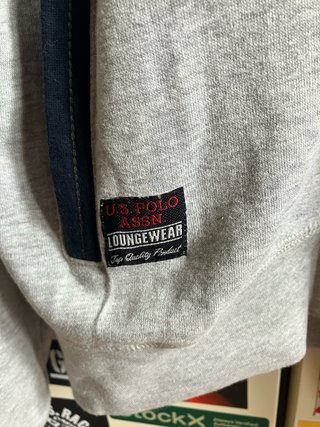 Felpa US Polo Assn grigia con banda blu