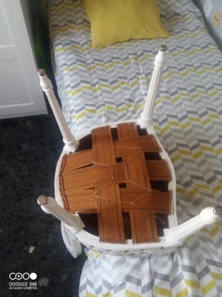 Silla antigua estilo Luis XV