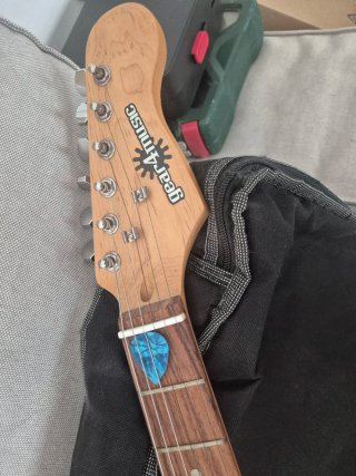 Guitarra Eléctrica Niños + Amplificador Marshall