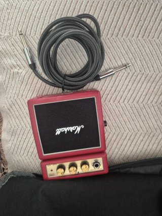 Guitarra Eléctrica Niños + Amplificador Marshall