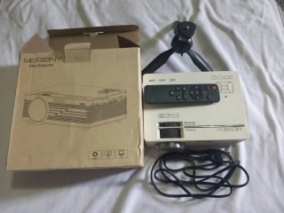 Mini proyector MERISNY blanco
