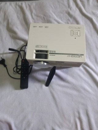 Mini proyector MERISNY blanco