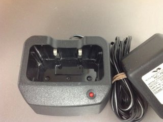Cargador walkies Yaesu NC-76C AC230-240V