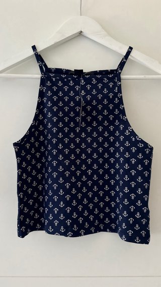 Camiseta Primark azul con anclas con etiqueta