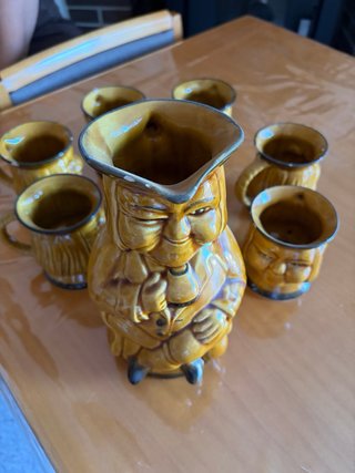 Set di figure in ceramica vintage per liquori/vini