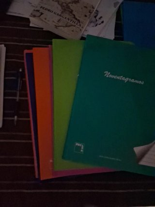Cuadernos A4 grapados