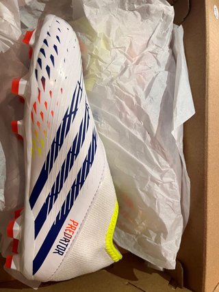 Botas fútbol Adidas Predator niño nuevas