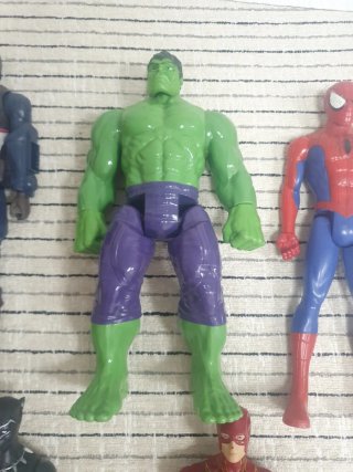 Muñecos Superhéroes Marvel y DC
