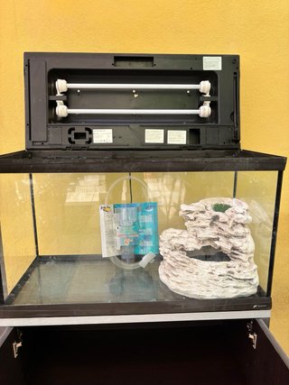 Mobiletto con Acquario