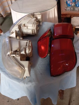 Faros Ford Escort 1999 Delanteros y Traseros
