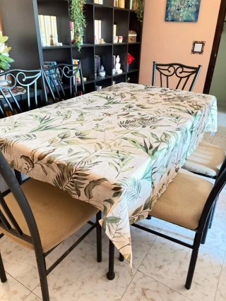 Mesa madera y forja con 6 sillas