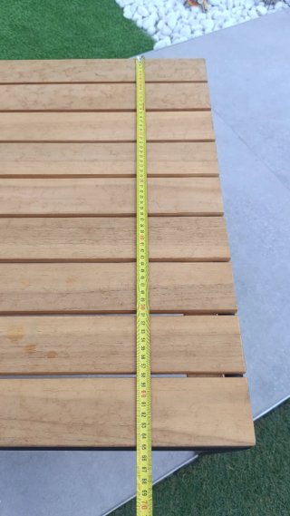 Mesa de exterior madera y metal