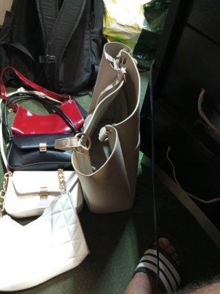 Lote de 5 bolsos de mujer