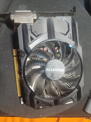 Tarjeta Gráfica Gigabyte 2GB