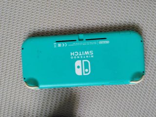 Nintendo Switch Lite Verde con Funda