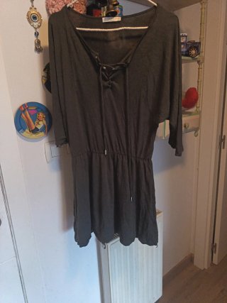 Vestido Pull&Bear verde militar talla XS