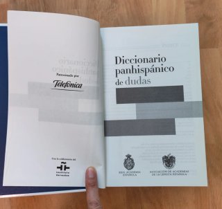 Diccionario panhispánico de dudas